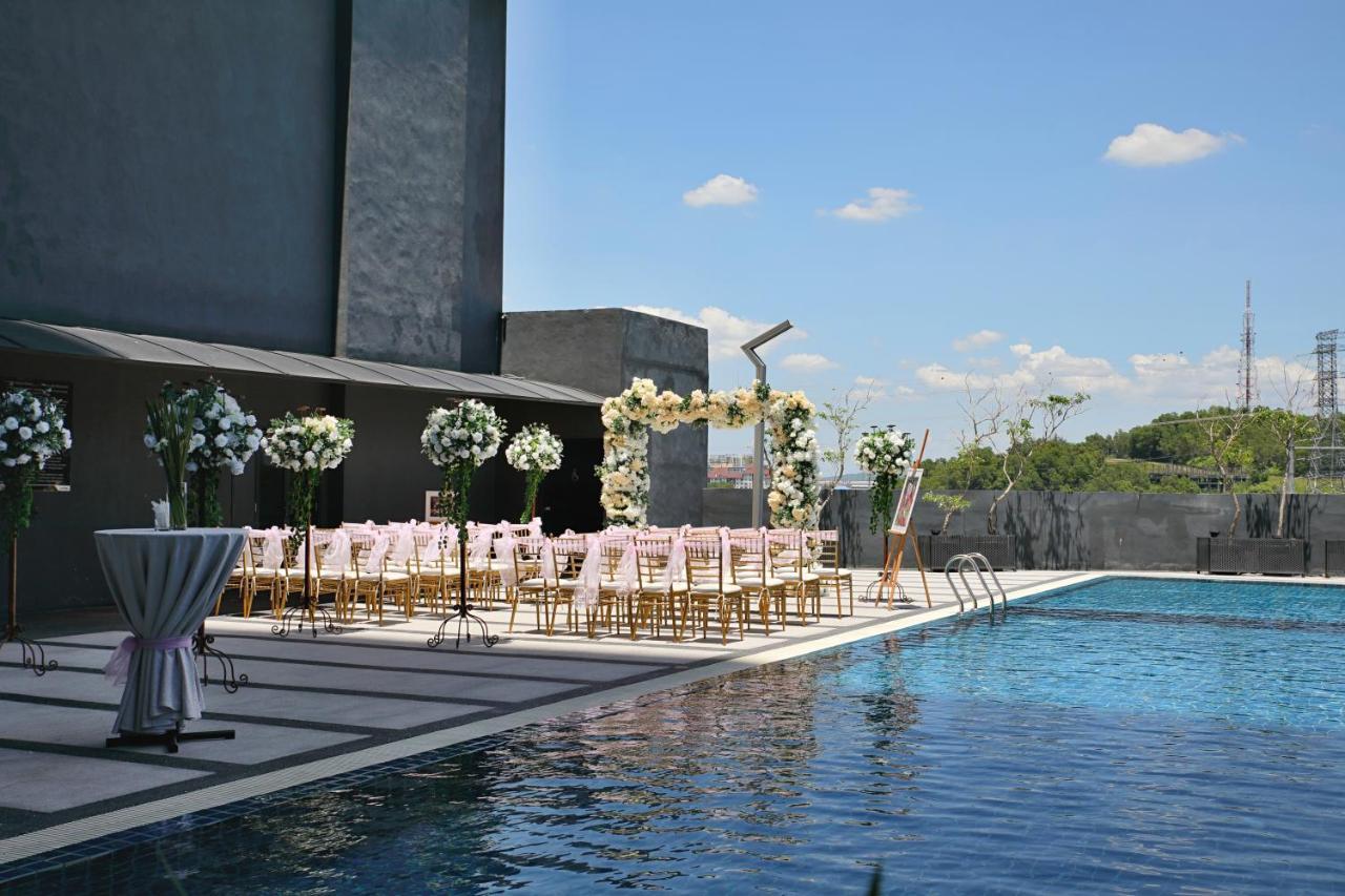 Geno Hotel Шах Алам Екстериор снимка